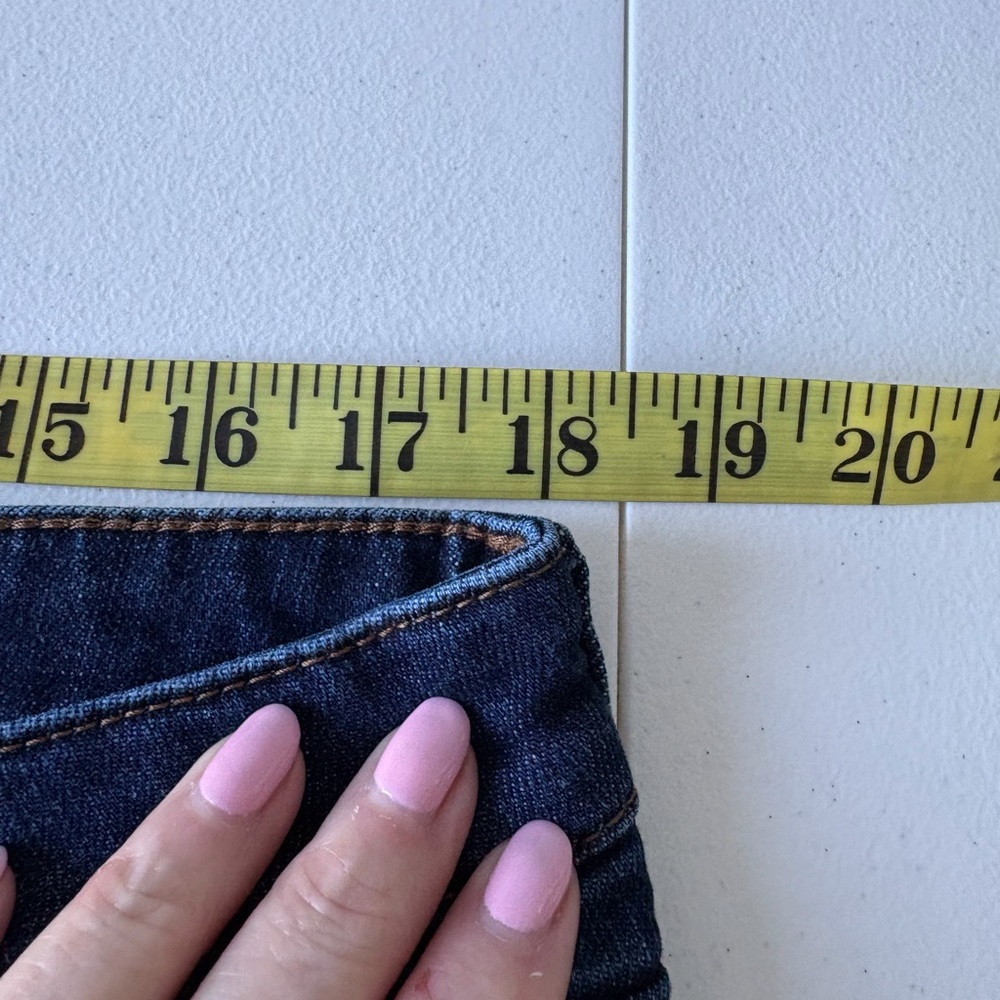 Kut from the Kloth Size 16 Chloe Boyfriend Short Denim Dark Wash Distressed - Picture 14 of 16